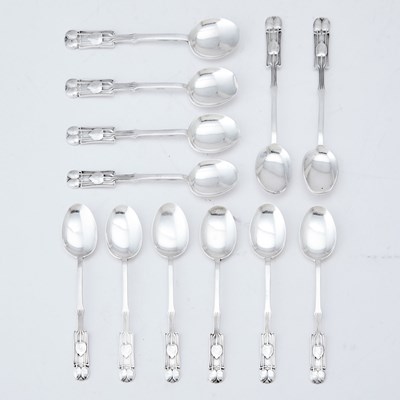 Lot 266 - Set of Twelve George V Sterling Silver "Medea" Pattern Teaspoons
