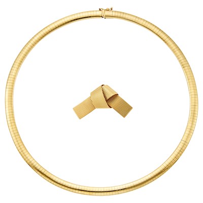 Lot 2064 - Gold Collar Necklace and Bow Pin