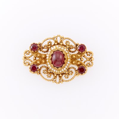 Lot 1158 - Gold, Garnet and Seed Pearl Brooch