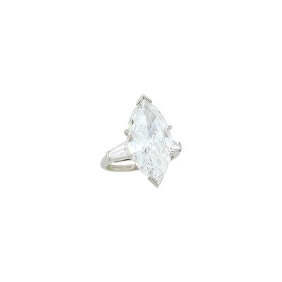 Lot 141 - Platinum and Laser-Drilled Diamond and Diamond Ring