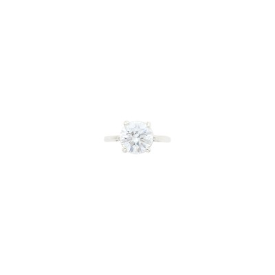 Lot 76 - Silver and Diamond Ring