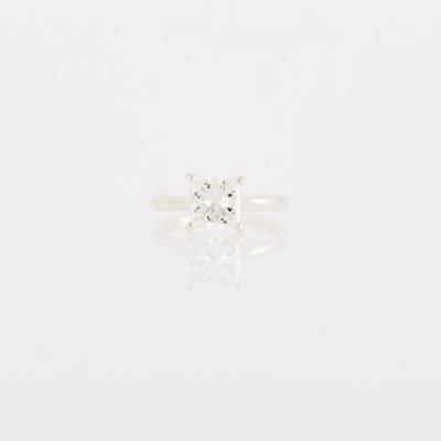 Lot 1227 - Silver and Diamond Ring