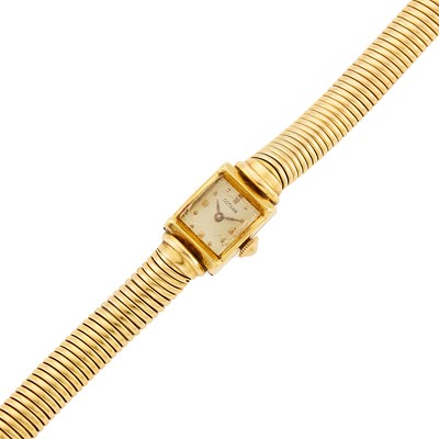 Lot 2063 - Retro Gold Wristwatch