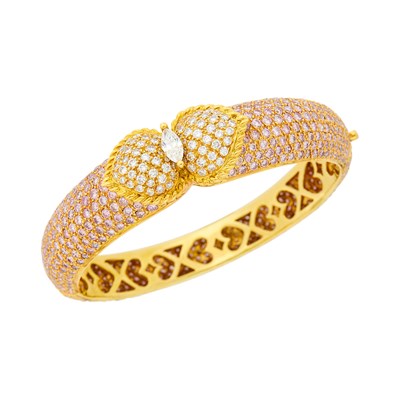 Lot 26 - Graff Gold, Diamond and Colored Diamond Bangle Bracelet