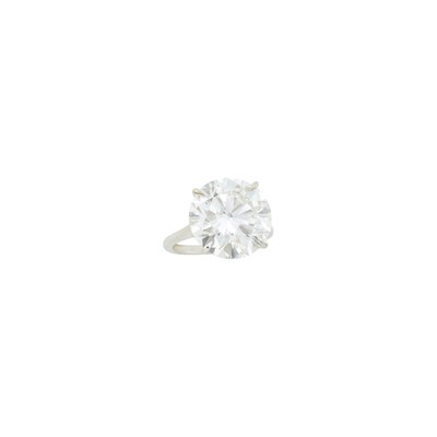 Lot 227 - Silver and Diamond Ring