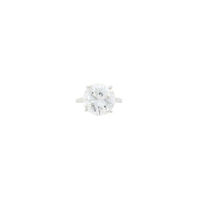 Lot 1159 - Silver and Diamond Ring