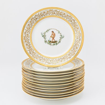 Lot 593 - Set of Twelve Ginori Porcelain Plates