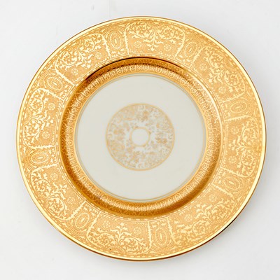 Lot 585 - Set of Twelve Czechoslovakian Gilt-Decorated Porcelain Service Plates