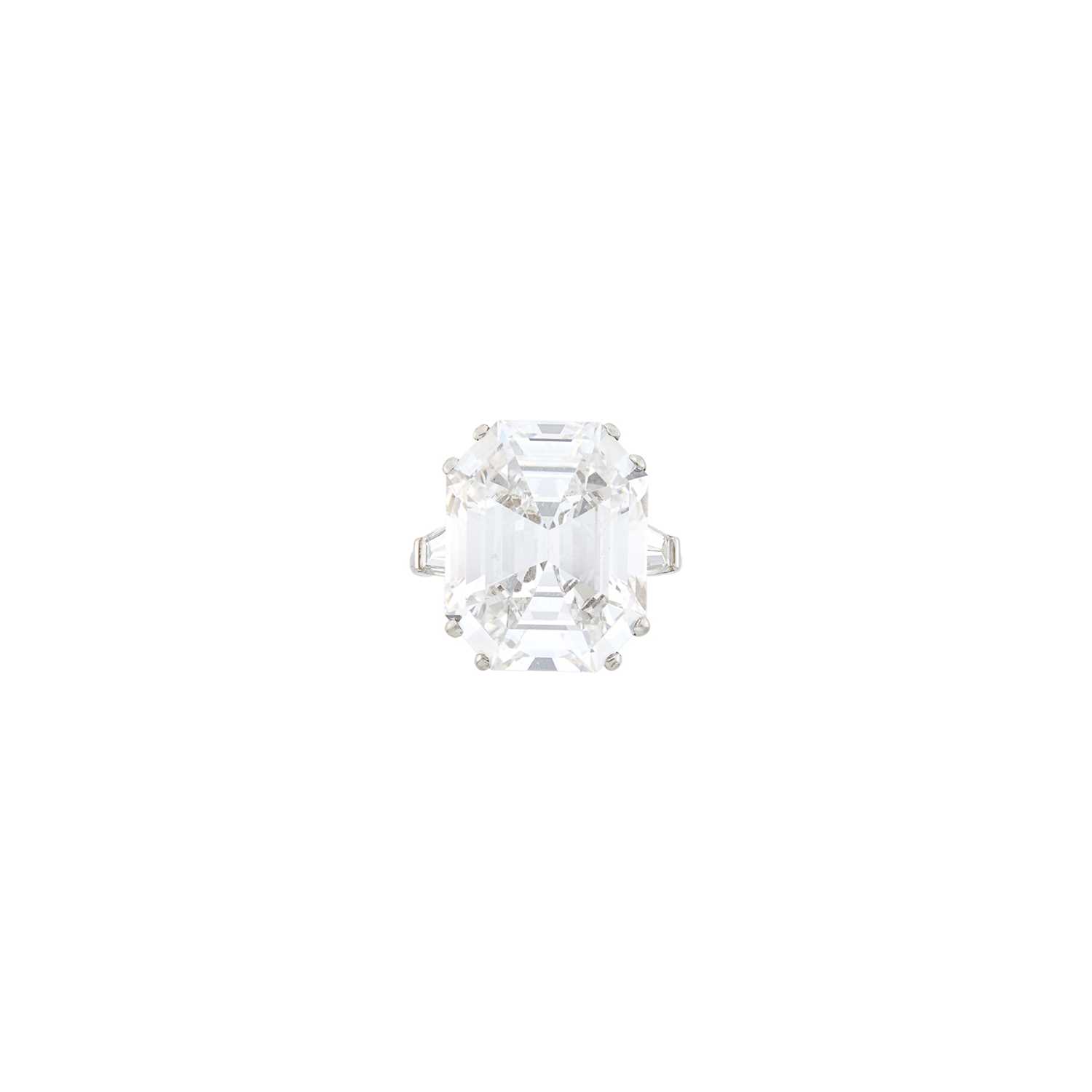 Lot 243 - Bulgari Platinum and Diamond Ring