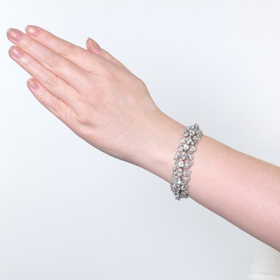 Lot 241 - Harry Winston Platinum and Diamond Bracelet