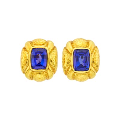 Lot 96 - Andrew Clunn Pair of Hammered Gold and Tanzanite Earclips
