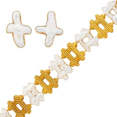 Lot 1011 - Christopher Walling Gold and Baroque Freshwater Pearl Bracelet and Pair of Earclips
