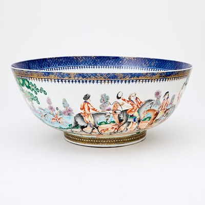 Lot 34 - Large Chinese Export Porcelain 'Hunting' Punch Bowl