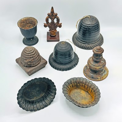 Lot 1052 - Group of Cast Iron and Metal Kitchen and Other Objects