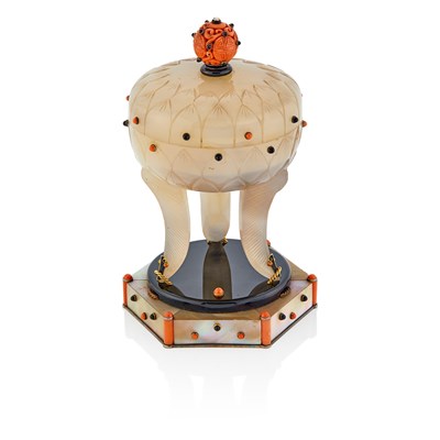Lot 177 - Cartier Circular Covered Chalcedony, Black Onyx, Mother-of-Pearl, Coral, Gold and Silver Vessel