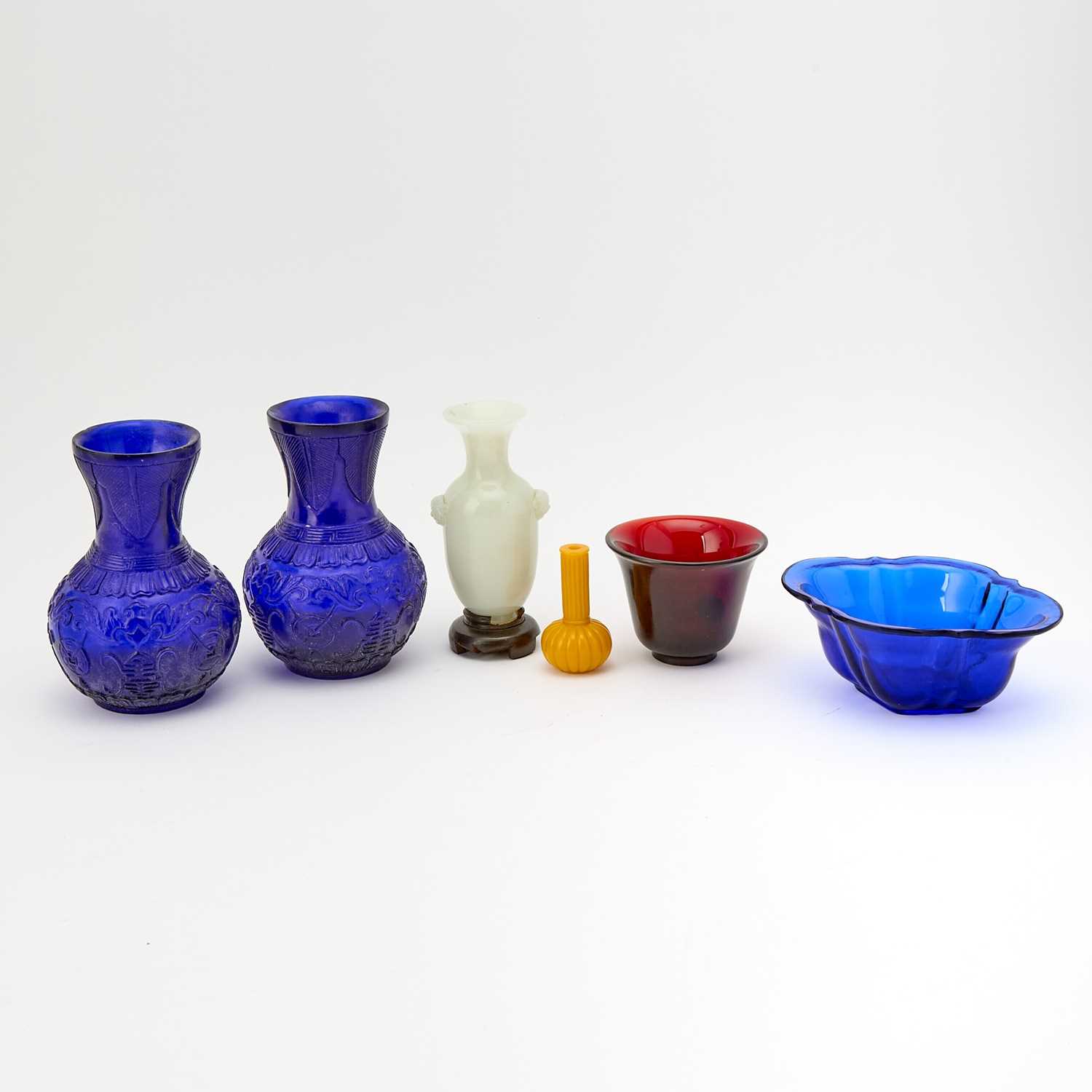 Lot 155 - Six Chinese Peking Glass Articles