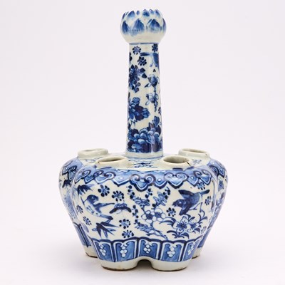 Lot 213 - A Chinese Blue and White Porcelain Tulip Vase