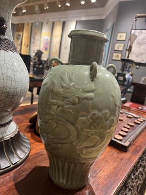 Lot 632 - A Chinese Longquan Celadon Vase