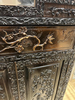 Lot 119 - A China Trade Hongmu Display Cabinet