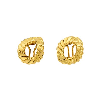 Lot 1238 - Pair of Gold Curb Link Earclips