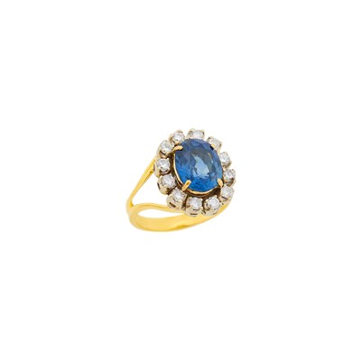 Lot 39 - Two-Color Gold, Sapphire and Diamond Ring