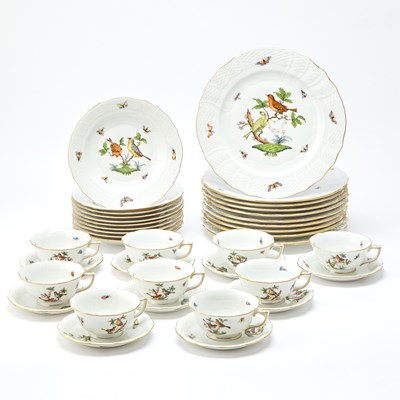 Lot 615 - Herend Porcelain "Rothschild Bird" Pattern Part Dinner Service