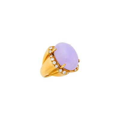 Lot 19 - Trio Gold, Lavender Jade and Diamond Ring