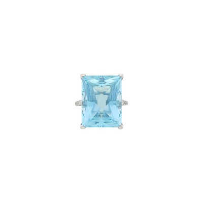 Lot 1225 - Platinum, Aquamarine and Diamond Ring