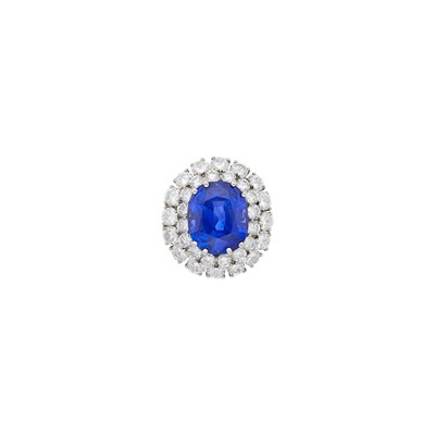 Lot 42 - Platinum, Sapphire and Diamond Ring