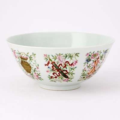 Lot 292 - A Chinese Enameled Porcelain Bowl