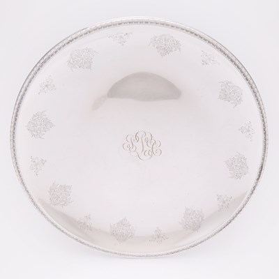 Lot 199 - International Silver Co. Sterling Silver Circular Dish