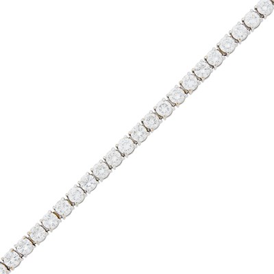 Lot 77 - White Gold and Diamond Bracelet