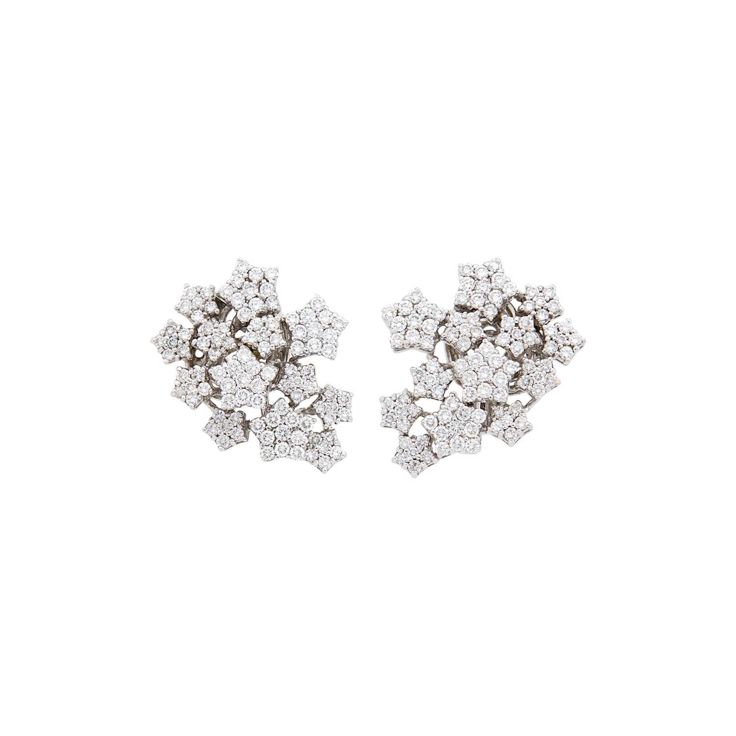 Lot 40 - Pasquale Bruni Pair of White Gold and Diamond Star Cluster Earclips