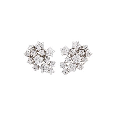 Lot 40 - Pasquale Bruni Pair of White Gold and Diamond Star Cluster Earclips