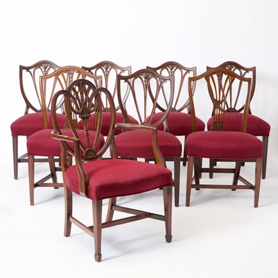 Lot 176 - Assembled Set of Eight Federal Style Mahogany Dining Chairs