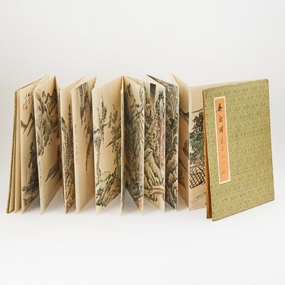 Lot 676 - A Chinese Painting Album, Atrributed to Wu Guxiang