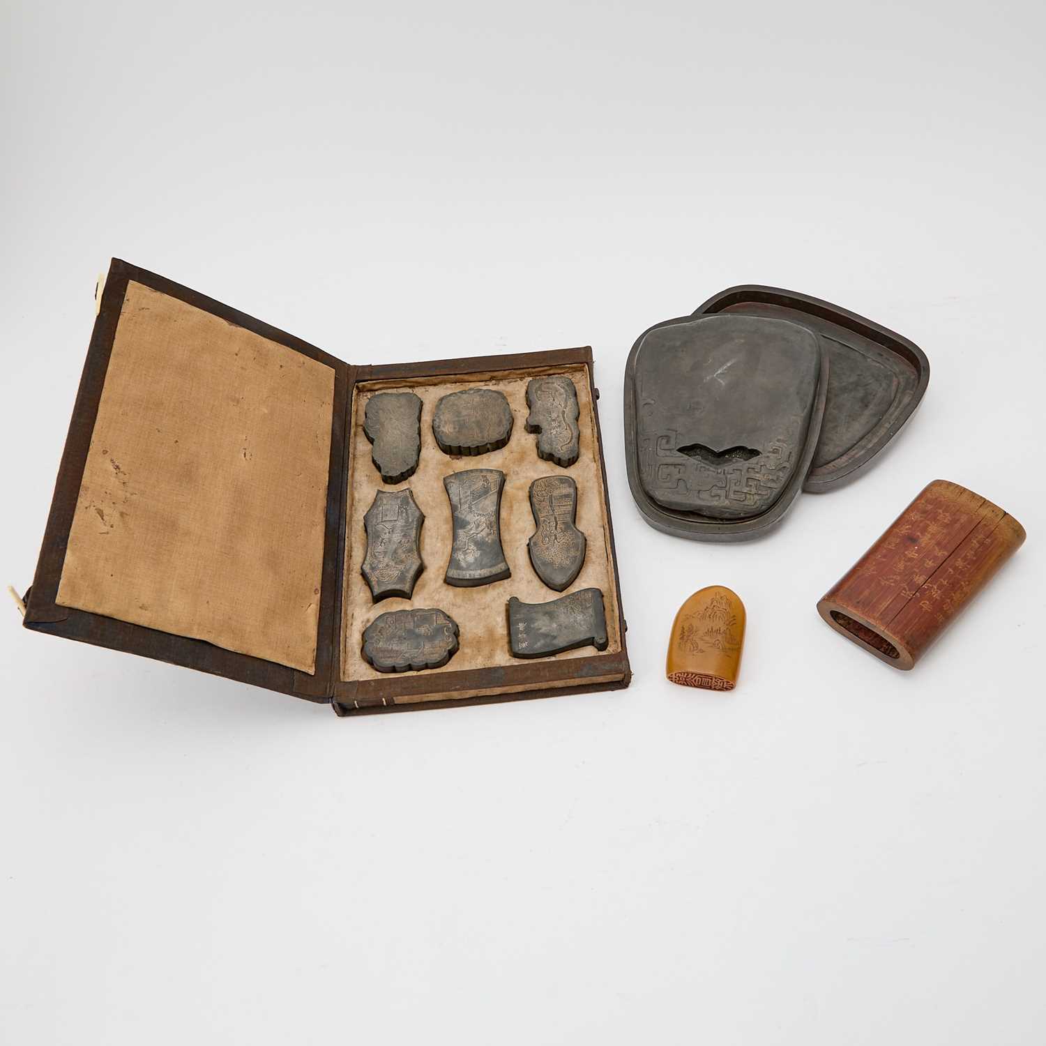 Lot 609 - A Chinese Scholarly Assortment