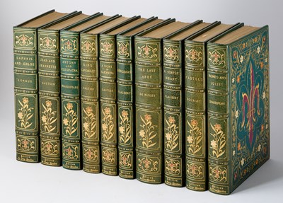 Lot 187 - Set of the rare Edition de Deux Mondes publications, in the extravagant issue binding