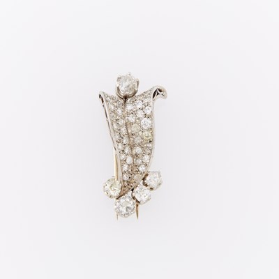 Lot 1092 - White Gold and Diamond Clip