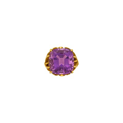 Lot 34 - Nicholas Varney Gold, Amethyst and Diamond 'Vine' Ring