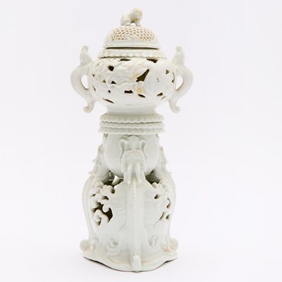 Lot 793 - A Japanese Hirado Porcelain Koro