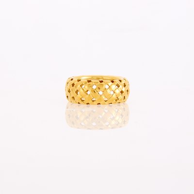 Lot 1011 - Tiffany & Co. Gold 'Vannerie' Band Ring