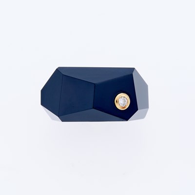Lot 142 - Gold, Black Onyx and Diamond Ring