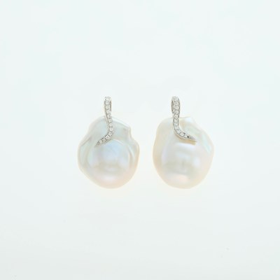 Lot 113 - Pair of White Gold, Baroque Freshwater Pearl and Diamond Pendant-Earrings