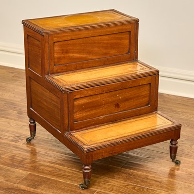 Lot 128 - George III Leather Inset Mahogany Bed Steps / Commode