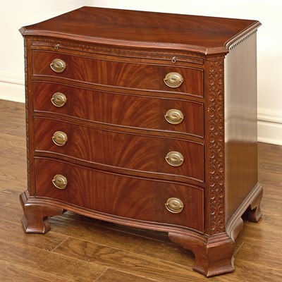 Lot 139 - George III Style Mahogany Chest of Drawers