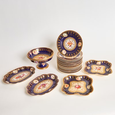 Lot 145 - Group of Worcester Cobalt and Gilt-Decorated Porcelain Floral Plates