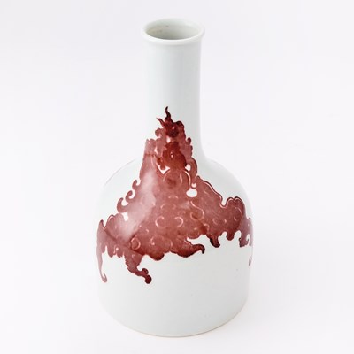 Lot 264 - A Chinese Copper Red and White Porcelain Mallet Vase