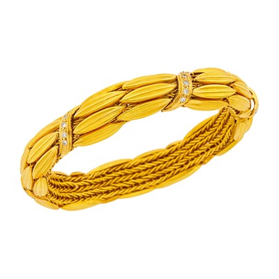 Lot 7 - Ilias Lalaounis Gold and Diamond Wreath Bracelet