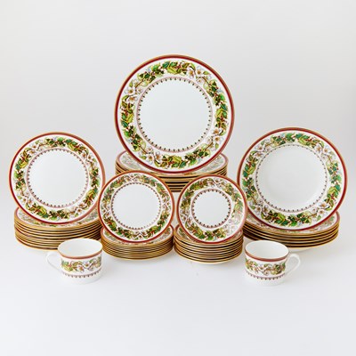 Lot 674 - Spode Porcelain 'Christmas Rose' Pattern Part Dinner Service